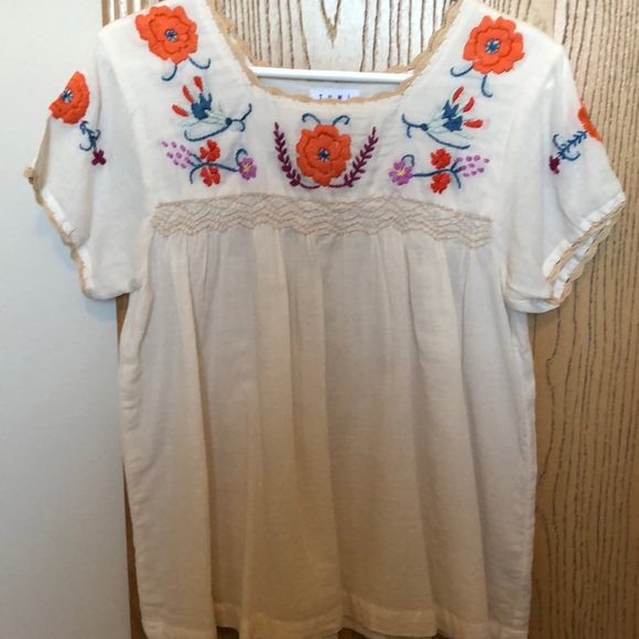 THML Tops - THML Embroidered Top Size Medium Brand New